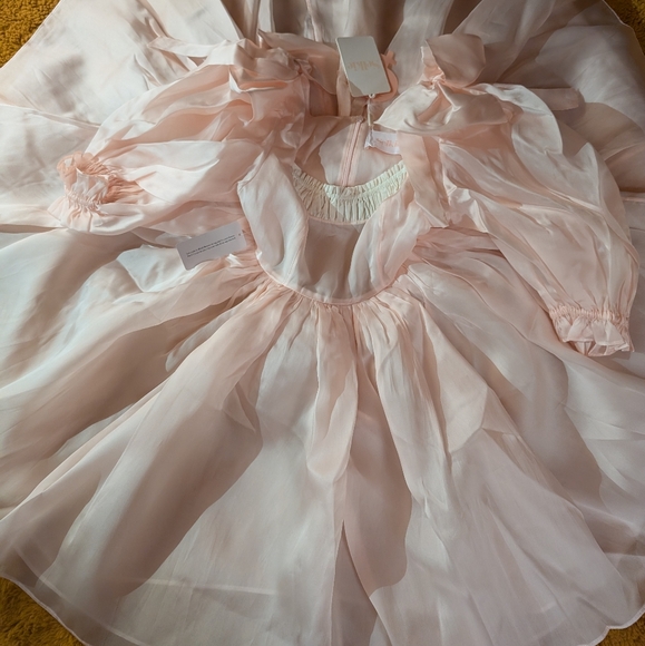 The DaVinci Puff Dress 💮 SELKIE 💮 SMALL - Picture 4 of 7